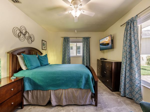 Four Bedroom Canal Front Rental Home in Cape Coral