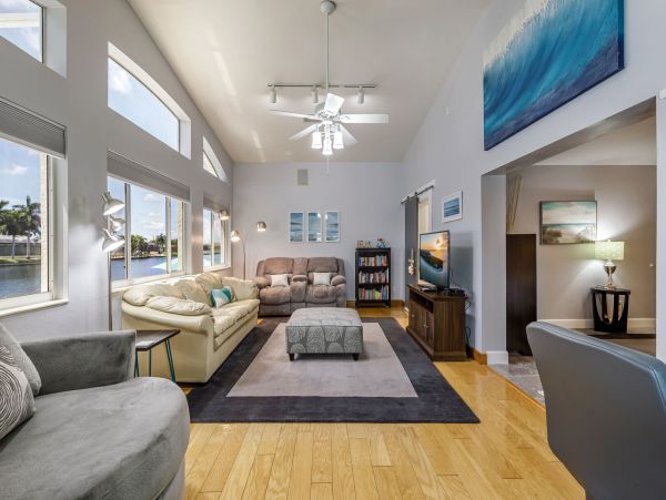 Four Bedroom Canal Front Rental Home in Cape Coral