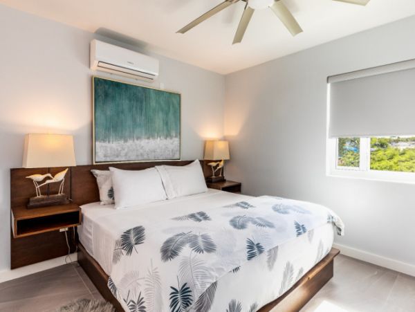 Beautiful Two Bedroom Villa Right on the Beach with Plunge Pool