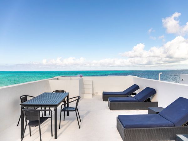 Oceanfront One Bedroom Vacation Rental in Turks and Caicos