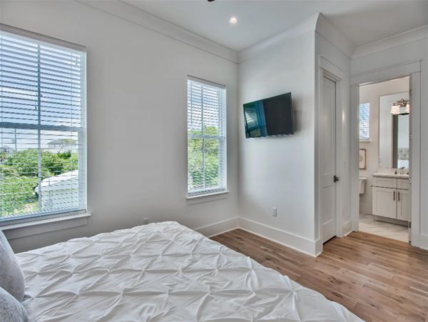 Lovely Home Located in the Heart of Miramar Beach