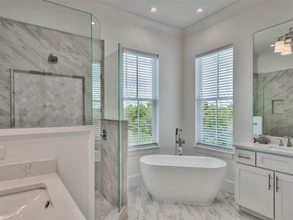 Lovely Home Located in the Heart of Miramar Beach