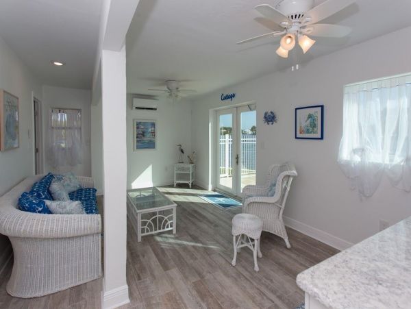 Fort Myers Home 959790