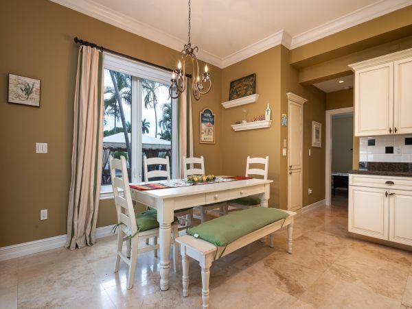 Luxury Lauderdale Isles Waterfront Home – Heated Pool, Dock, & Family Amenities