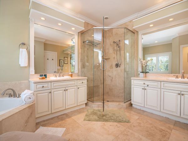 Luxury Lauderdale Isles Waterfront Home – Heated Pool, Dock, & Family Amenities