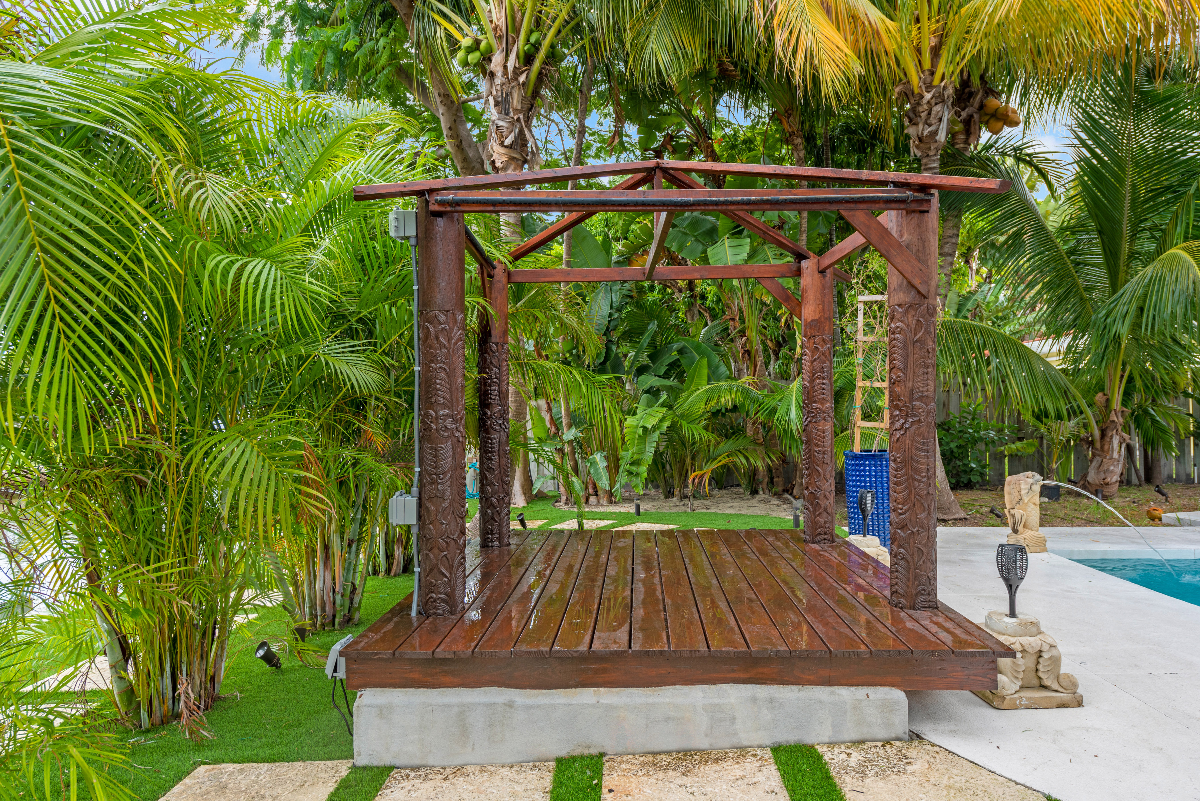 Canalfront Luxury Home with Private Pool!