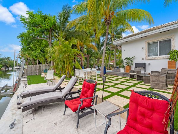 Canalfront Luxury Home with Private Pool!