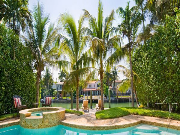 Luxury Miami SIx Bedroom Vacation Villa With Private Pools