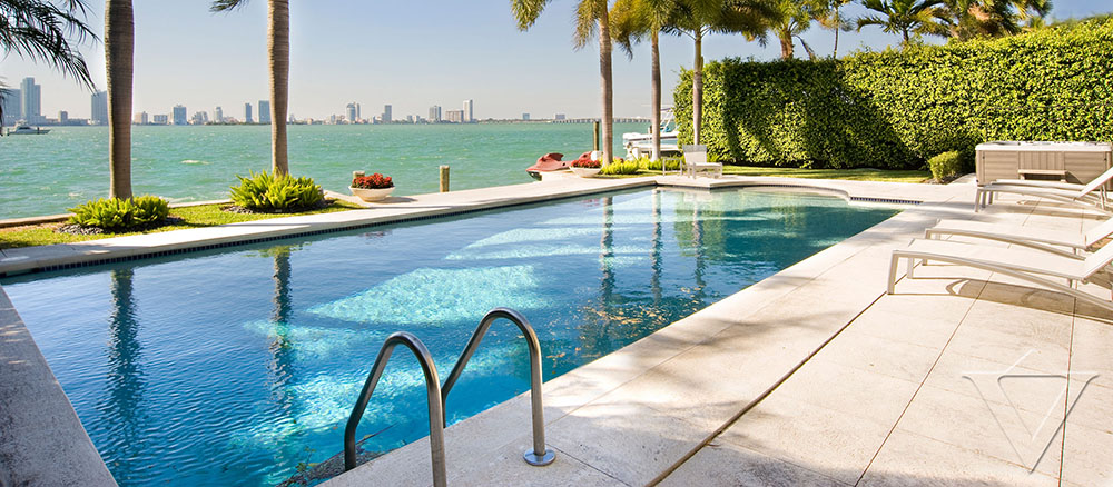 Luxury 4 Bedroom Miami Beach Vacation Rental - Water Front Villa with Pool & Spa