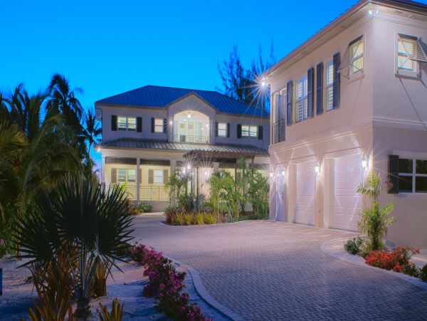 Ocean Front Grand Cayman Vacation Home Six Bedroom