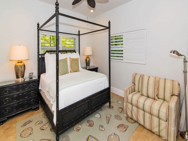 Ocean Front Grand Cayman Vacation Home Six Bedroom