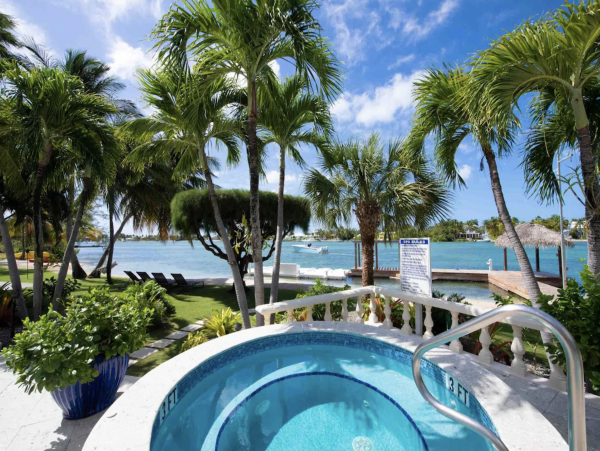 Cayman Island Beachfront Escape Villa Main House & Cottage (option)