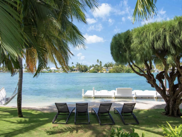 Cayman Island Beachfront Escape Villa Main House & Cottage (option)