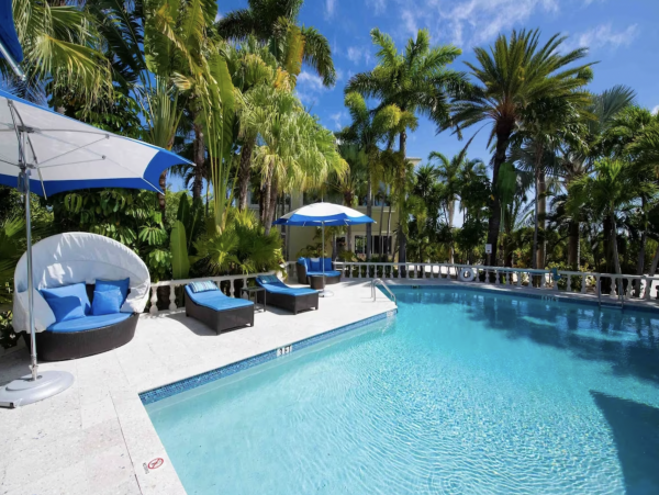 Cayman Island Beachfront Escape Villa Main House & Cottage (option)