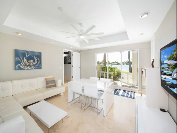 Cayman Island Beachfront Escape Villa Main House & Cottage (option)