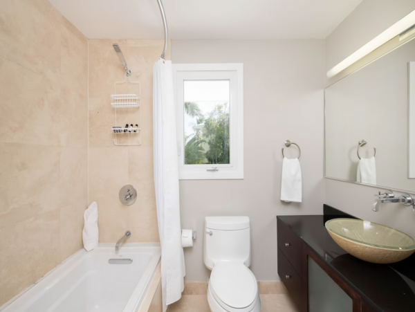 Cayman Island Beachfront Escape Villa Main House & Cottage (option)