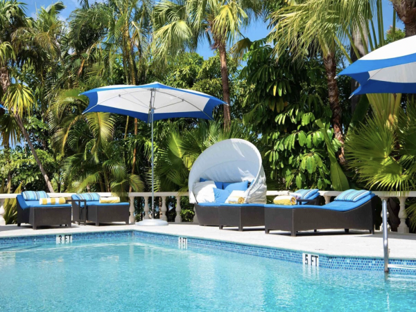 Cayman Island Beachfront Escape Villa Main House & Cottage (option)