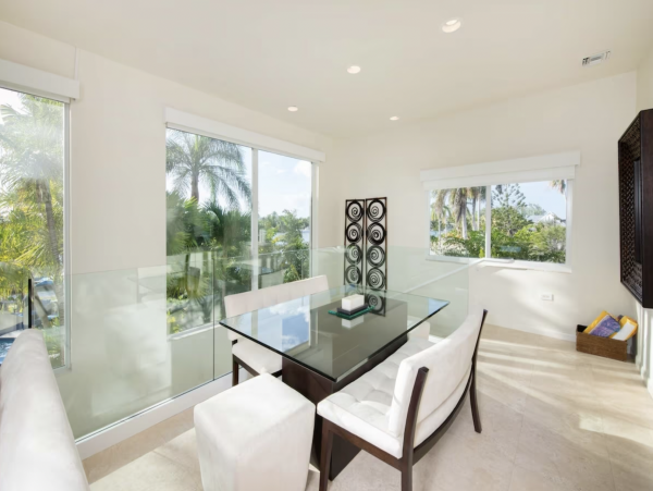 Cayman Island Beachfront Escape Villa Main House & Cottage (option)