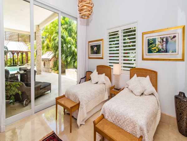 Cayman Islands Home 959842