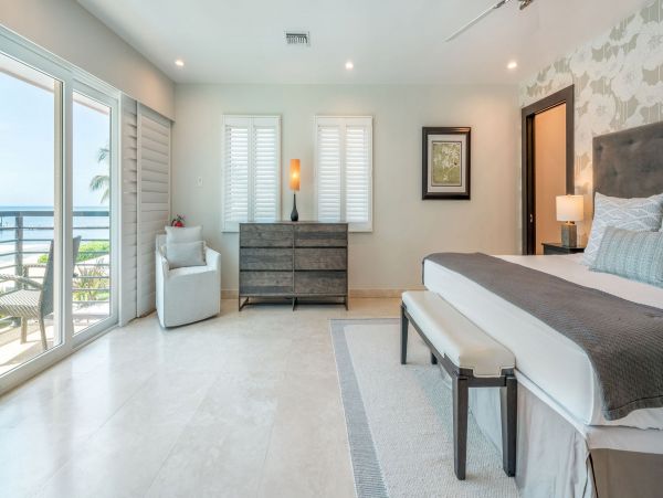 Cayman Island Luxury Living Main House & Cottage 7 Bedroom Paradise in South Sound