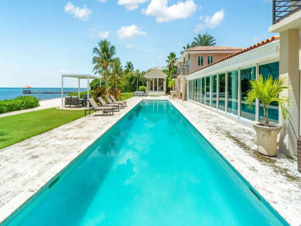 Cayman Island Luxury Living Main House & Cottage 7 Bedroom Paradise in South Sound