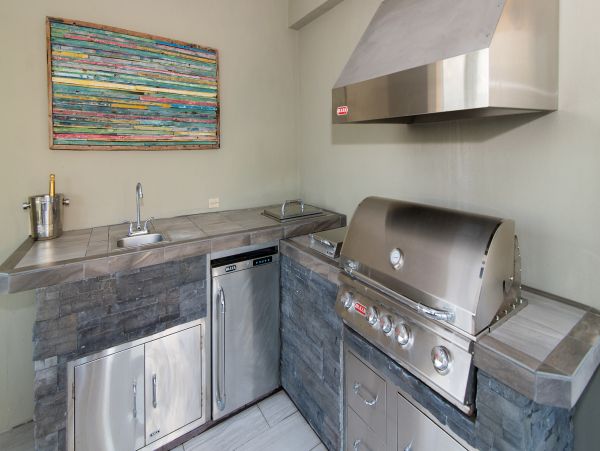 Cayman Island Luxury Living Main House & Cottage 7 Bedroom Paradise in South Sound