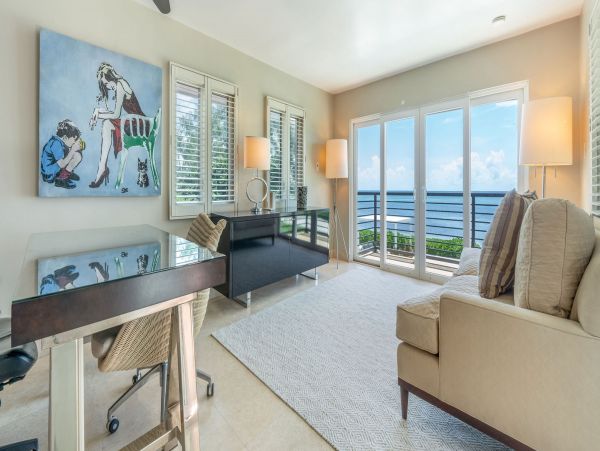 Cayman Island Luxury Living Main House & Cottage 7 Bedroom Paradise in South Sound
