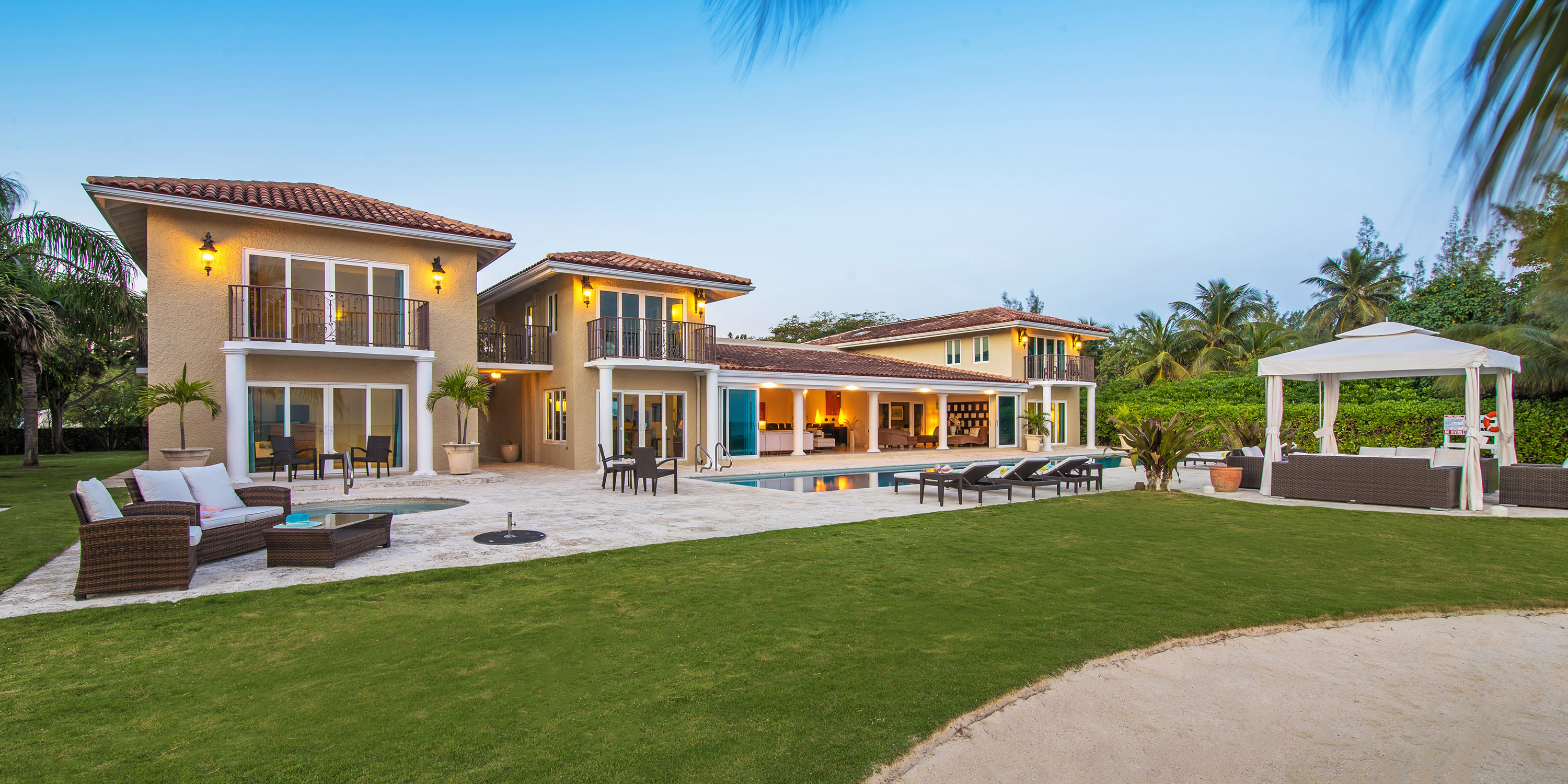 Cayman Island Luxury Living Main House & Cottage 7 Bedroom Paradise in South Sound