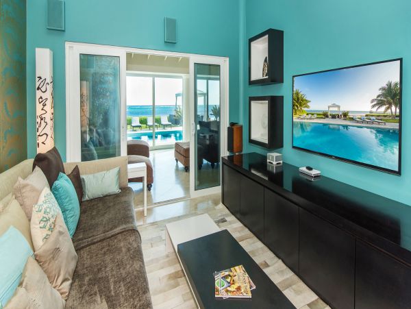 Cayman Island Luxury Living Main House & Cottage 7 Bedroom Paradise in South Sound
