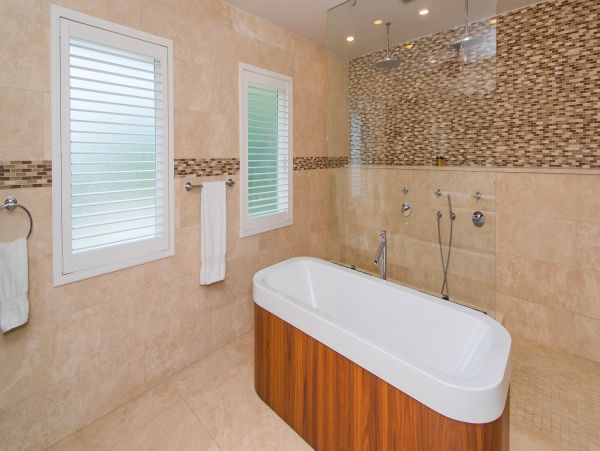 Cayman Island Luxury Living Main House & Cottage 7 Bedroom Paradise in South Sound