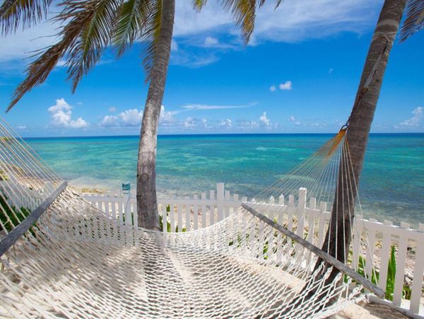 Cayman Island Vacation Rental Oceanfront Villa with Private Pool & Snorkeling Paradise
