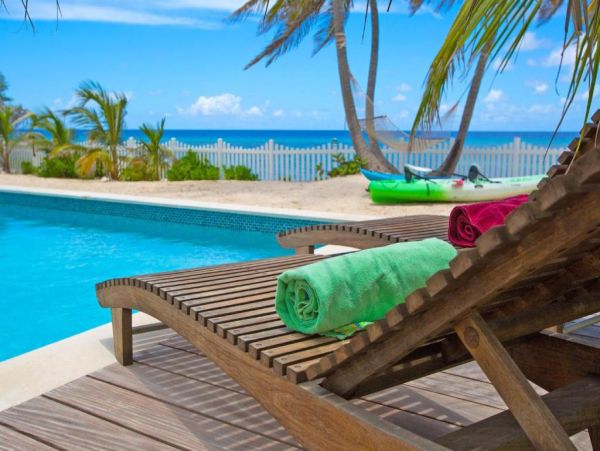 Cayman Island Vacation Rental Oceanfront Villa with Private Pool & Snorkeling Paradise