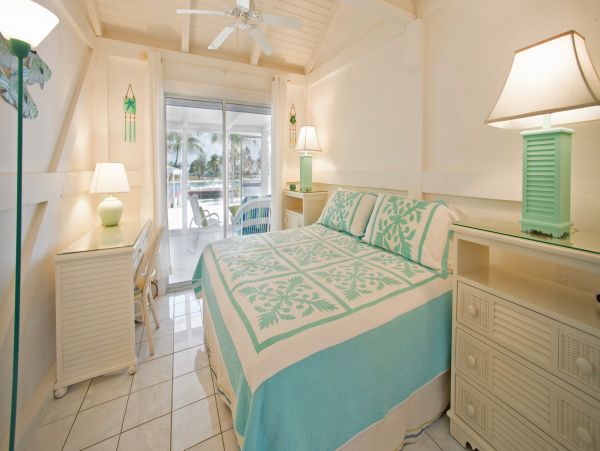 Cayman Island Luxury Villa Beach Across Street, Dock