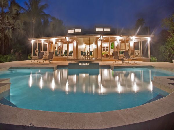 Cayman Island Luxury Villa Beach Across Street, Dock