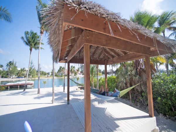 Cayman Island Luxury Villa Beach Across Street, Dock