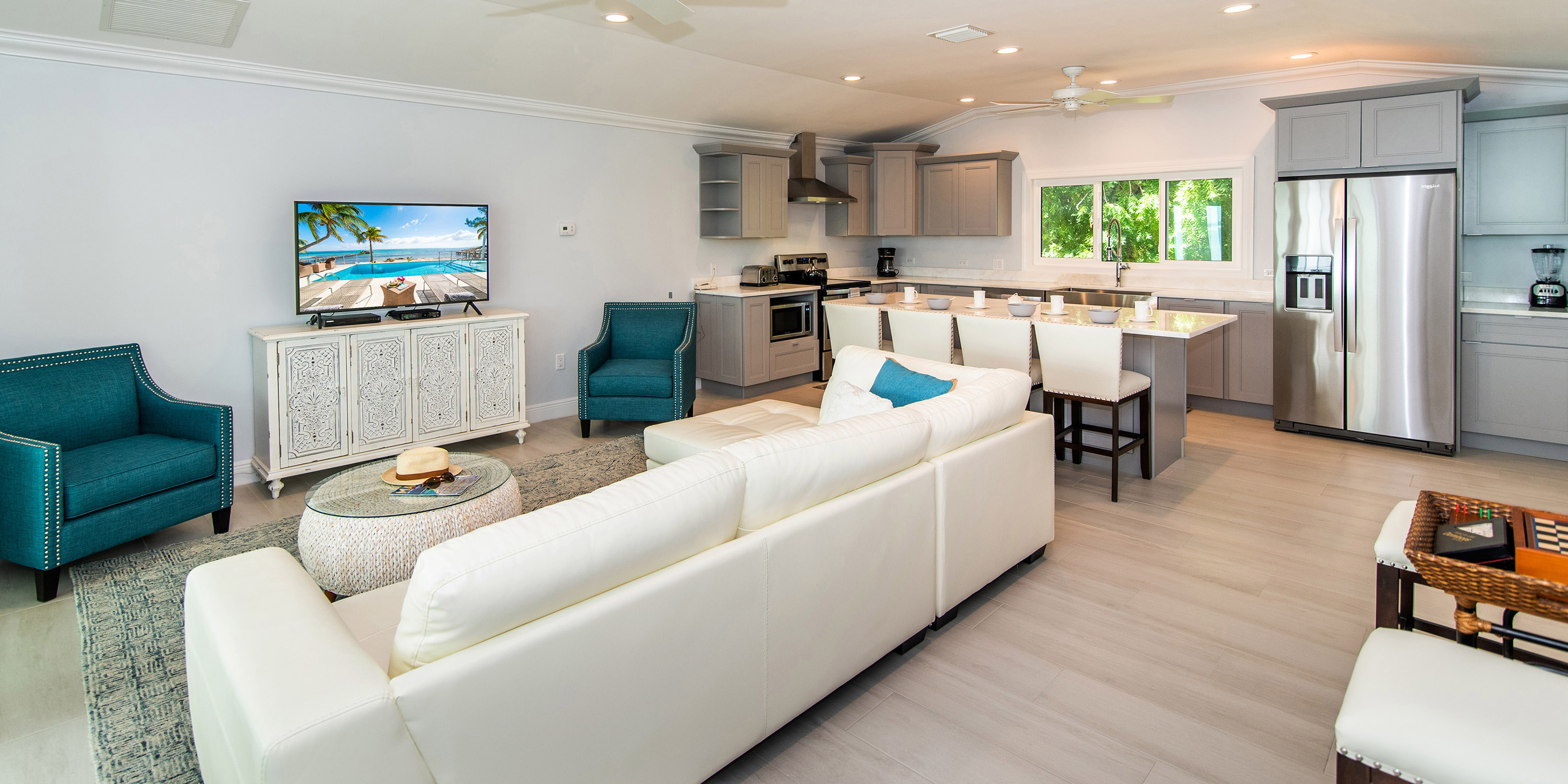 Modern 4 Bedroom Grand Cayman Oceanfront Villa