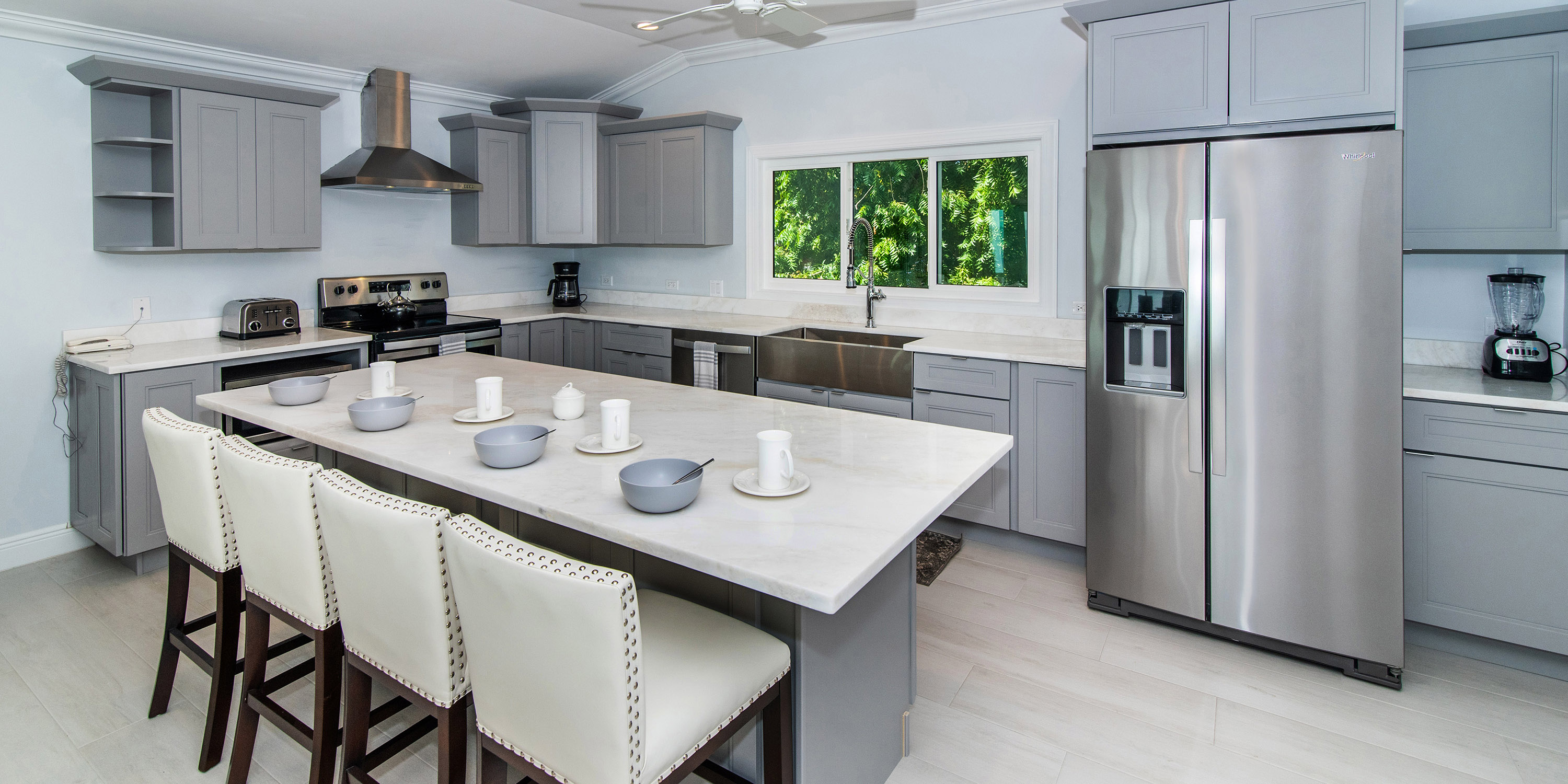 Modern 4 Bedroom Grand Cayman Oceanfront Villa