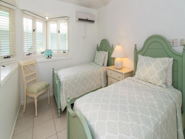 Cayman Islands Home 959851