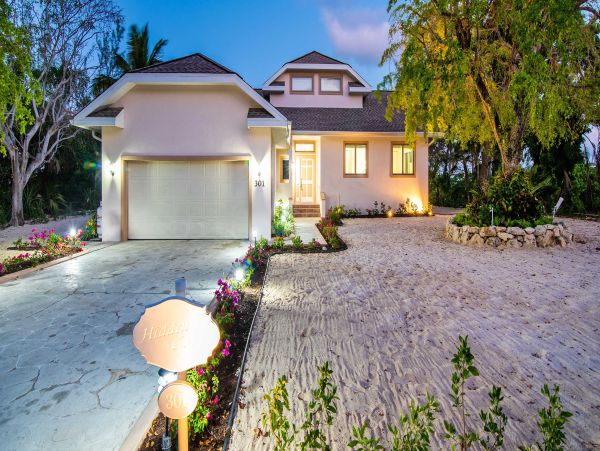 Cayman Islands Vacation Rentals - Cayman Kai Villa with Pool and Dock