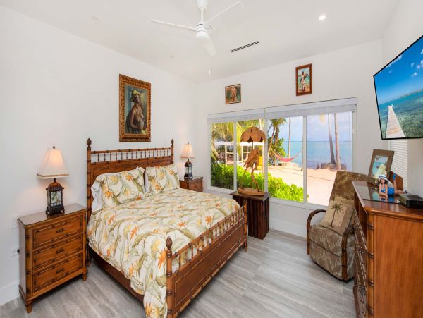 Grandacayman Luury Beachfront Vacation Villa