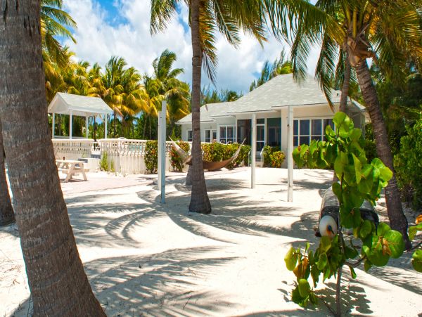 Grandacayman Luury Beachfront Vacation Villa