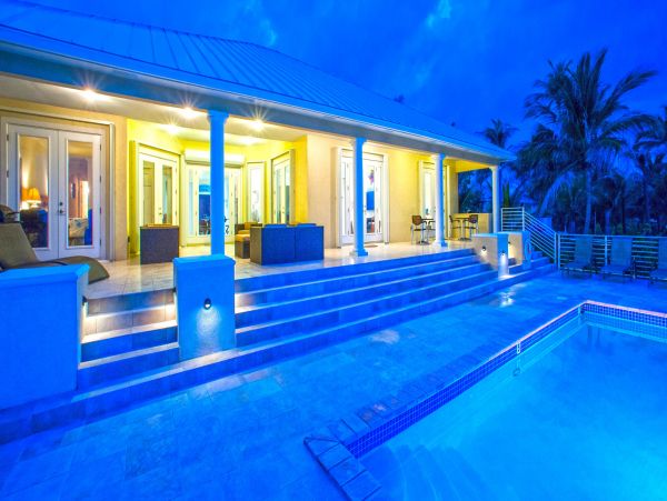 Cayman Luxury Beach Vacation Villa