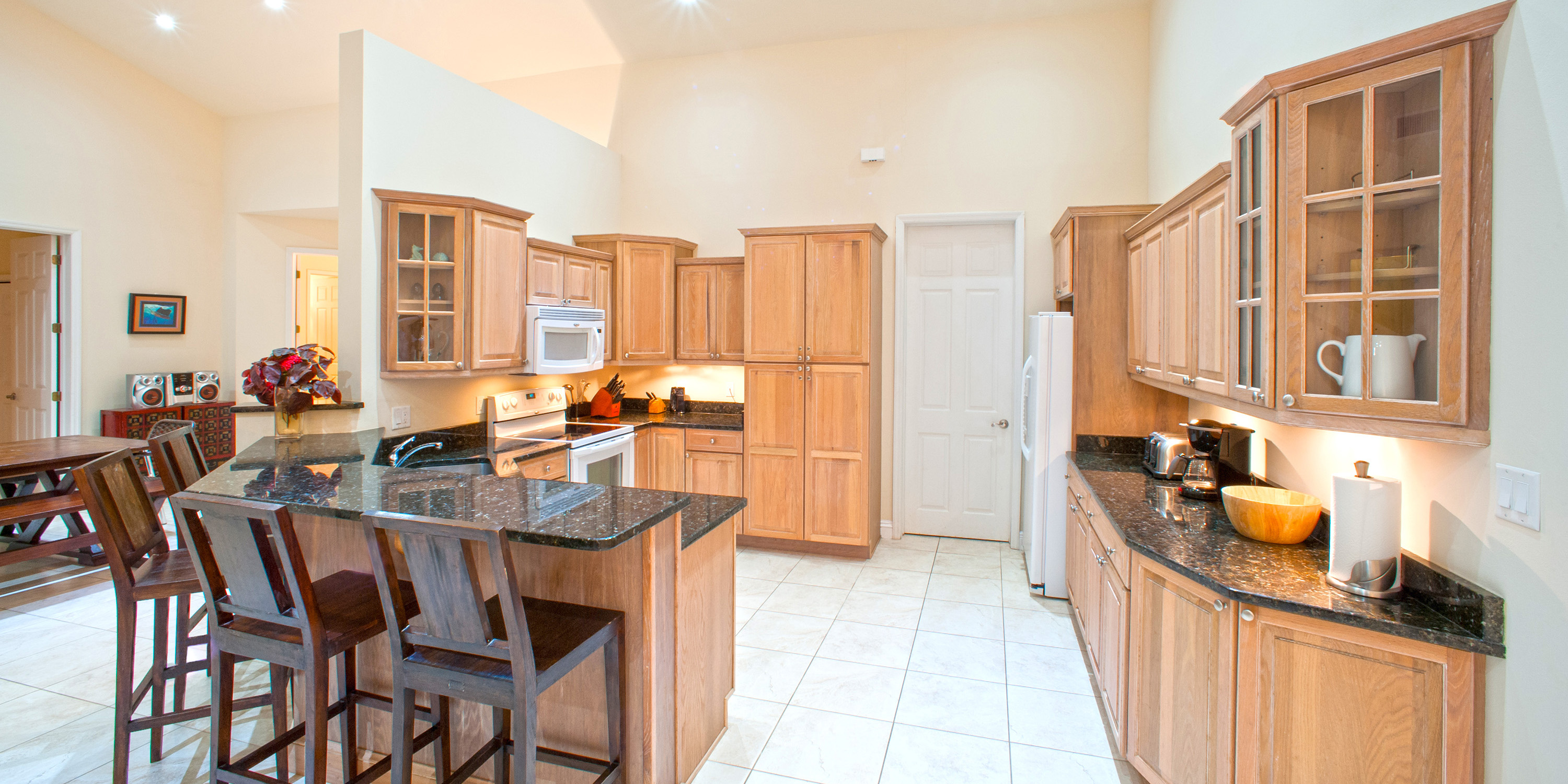 Cayman Luxury Beach Vacation Villa
