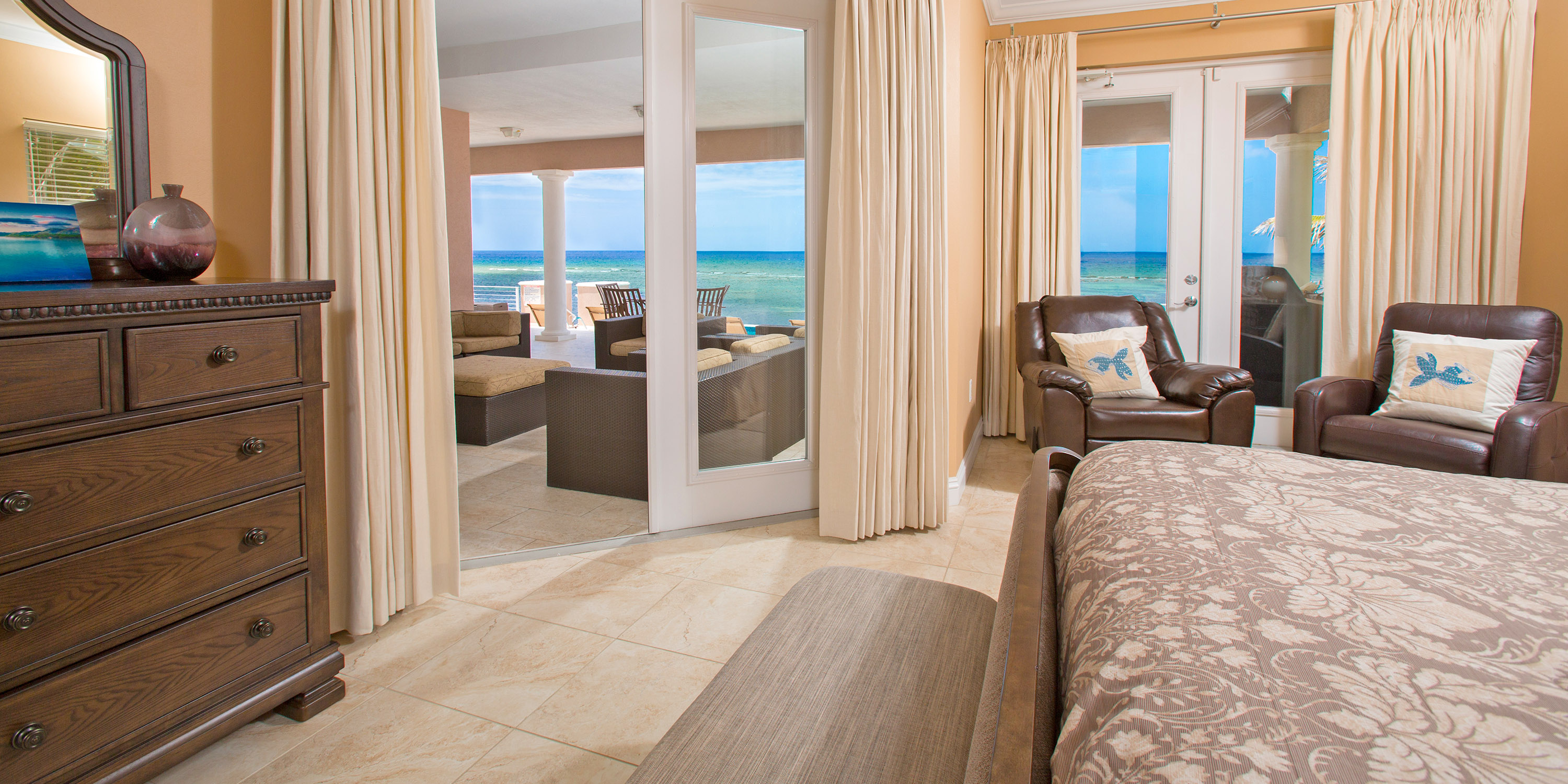 Cayman Luxury Beach Vacation Villa