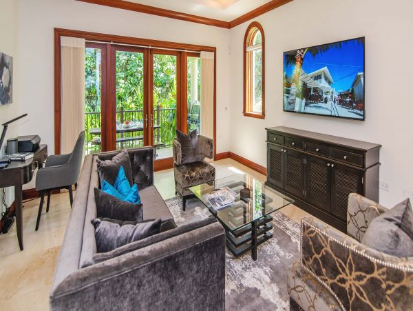 Cayman Islands Home 959864