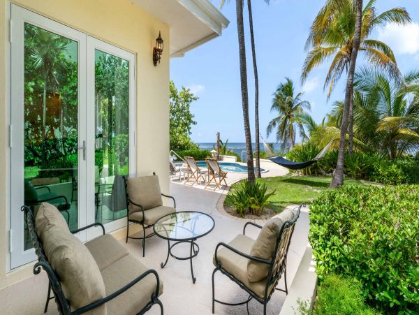 Cayman Island Vacation Home Four Bedroom Located On Beach