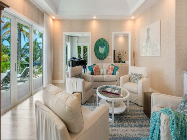 Cayman Island Vacation Home Four Bedroom Located On Beach