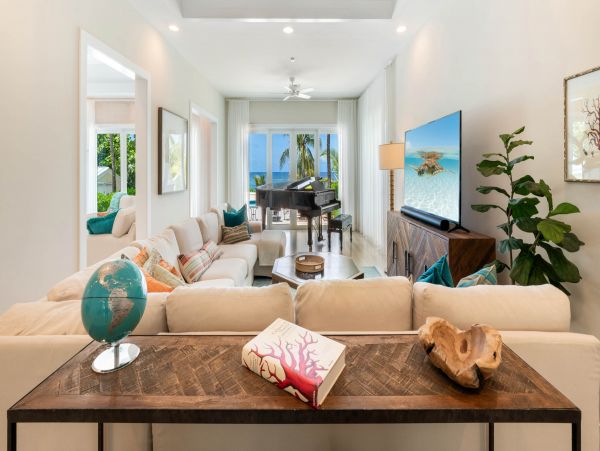 Cayman Island Vacation Home Four Bedroom Located On Beach
