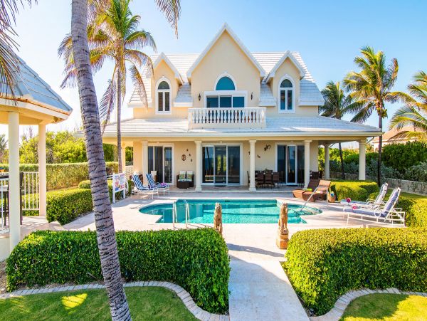 Oceanfront Grand Cayman Vacation Home Seven Bedroom