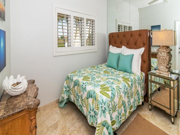 Oceanfront Grand Cayman Vacation Home Seven Bedroom